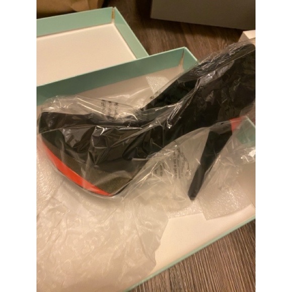 Jessica Simpson shoe - Picture 3 of 15